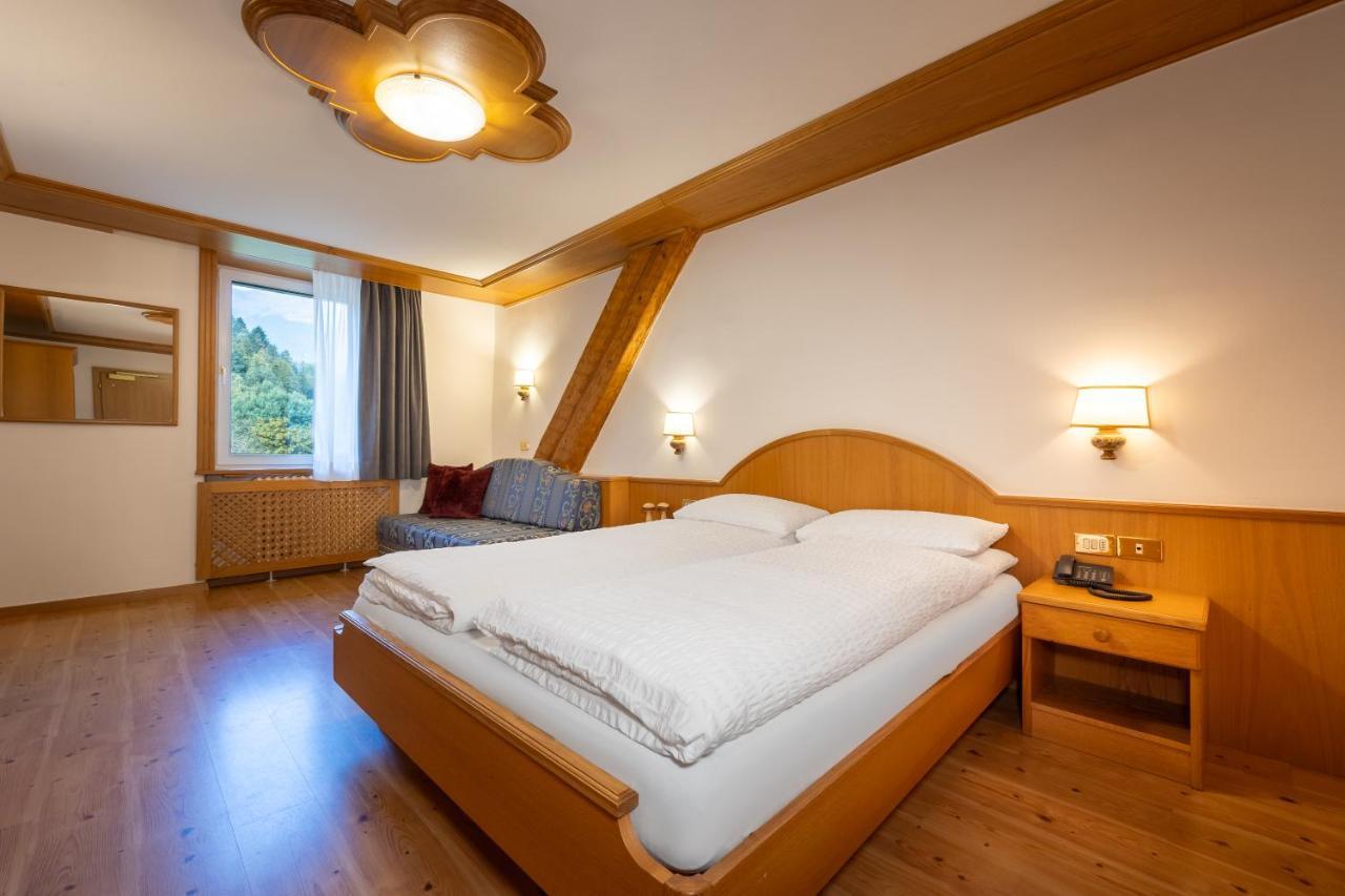 Hotel Vioz Пейо-Фонті Екстер'єр фото