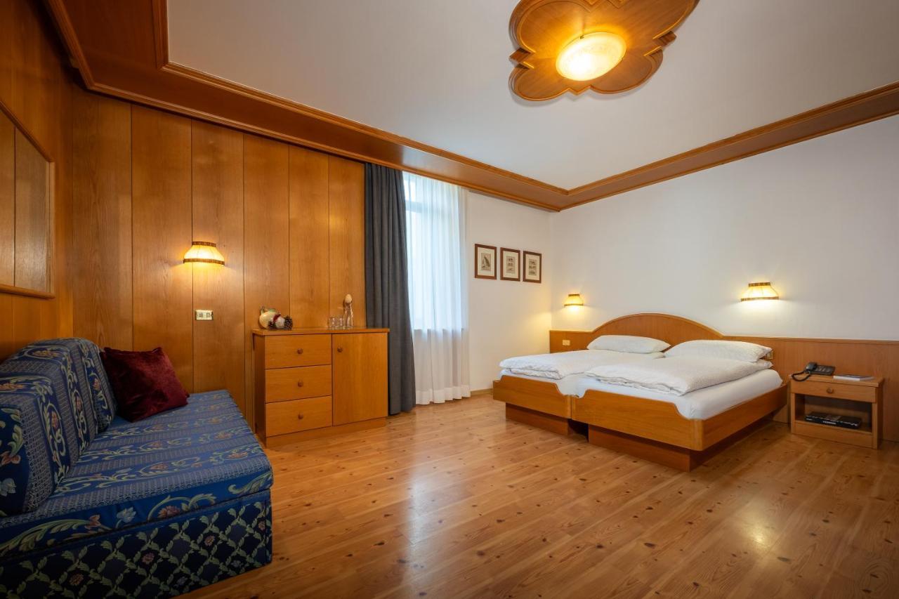 Hotel Vioz Пейо-Фонті Екстер'єр фото