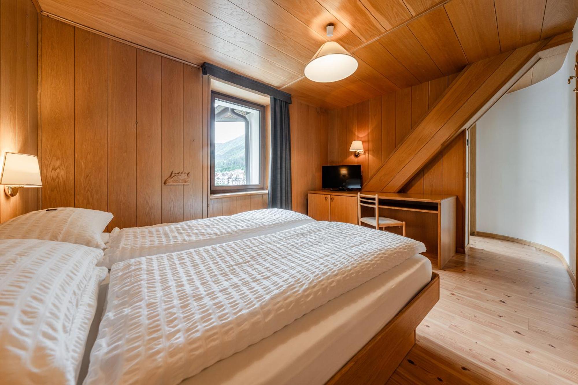 Hotel Vioz Пейо-Фонті Екстер'єр фото