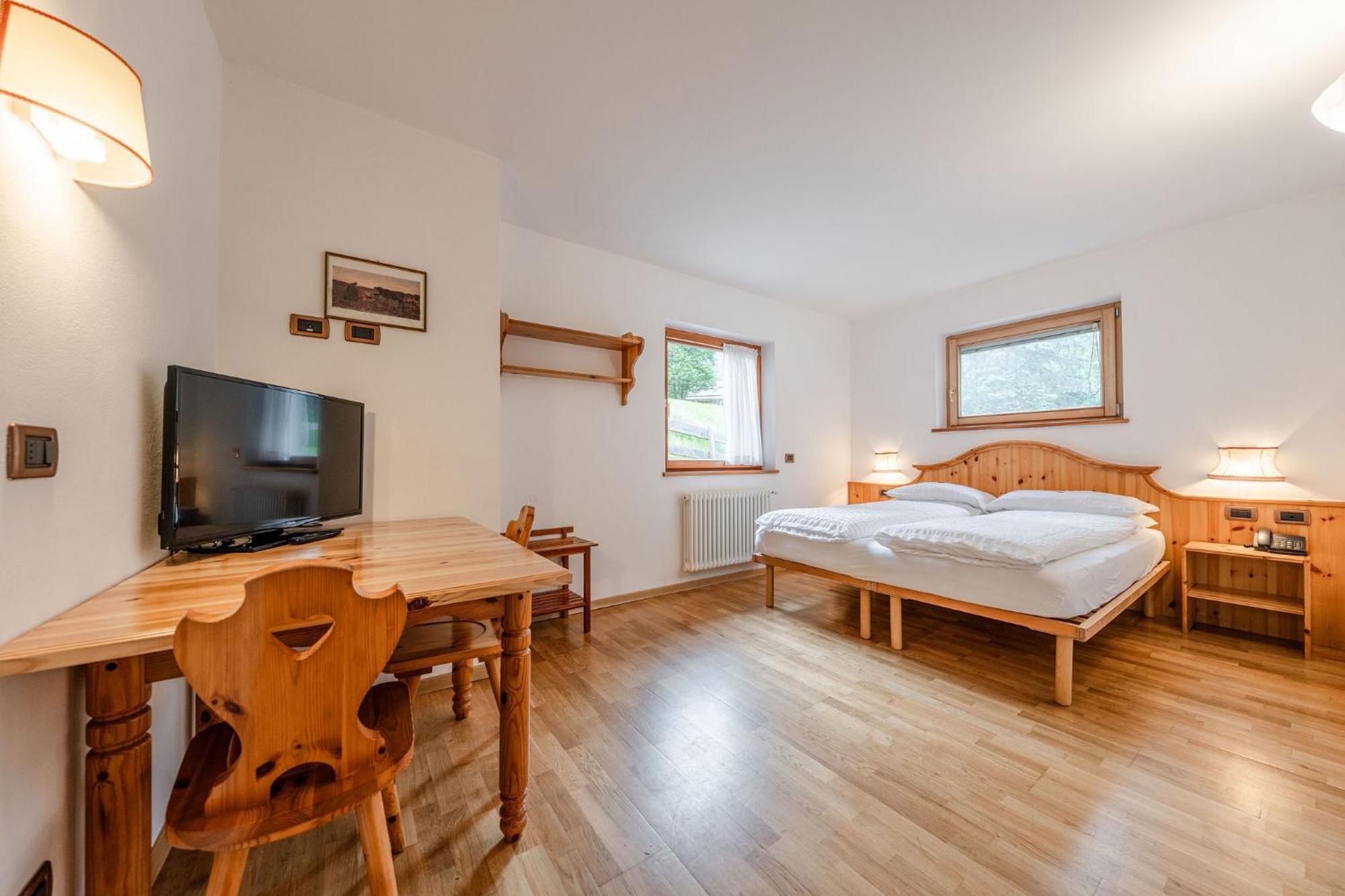 Hotel Vioz Пейо-Фонті Екстер'єр фото
